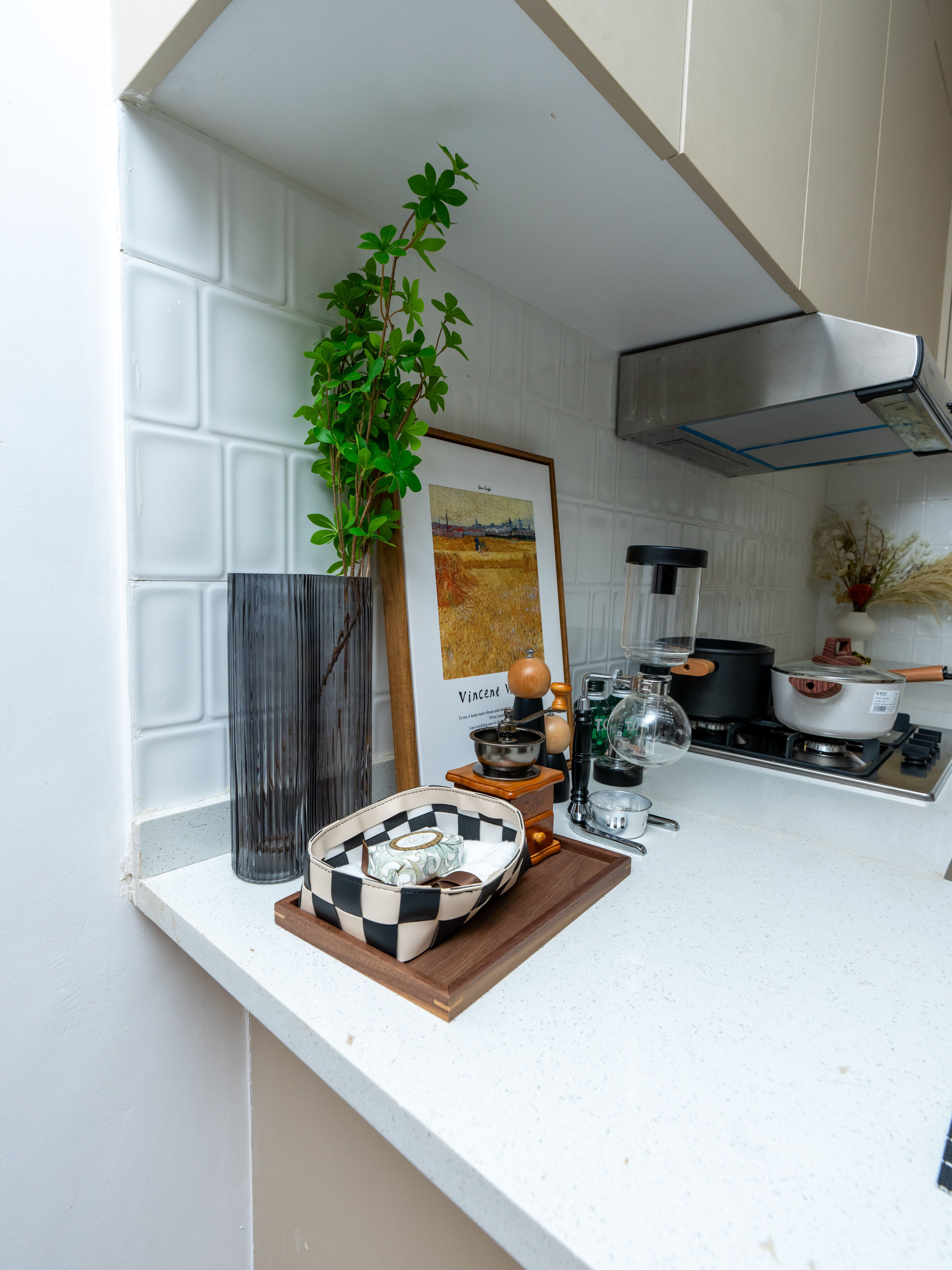 Studio, 1, 2 & 3 Bedroom Luxury Apartments