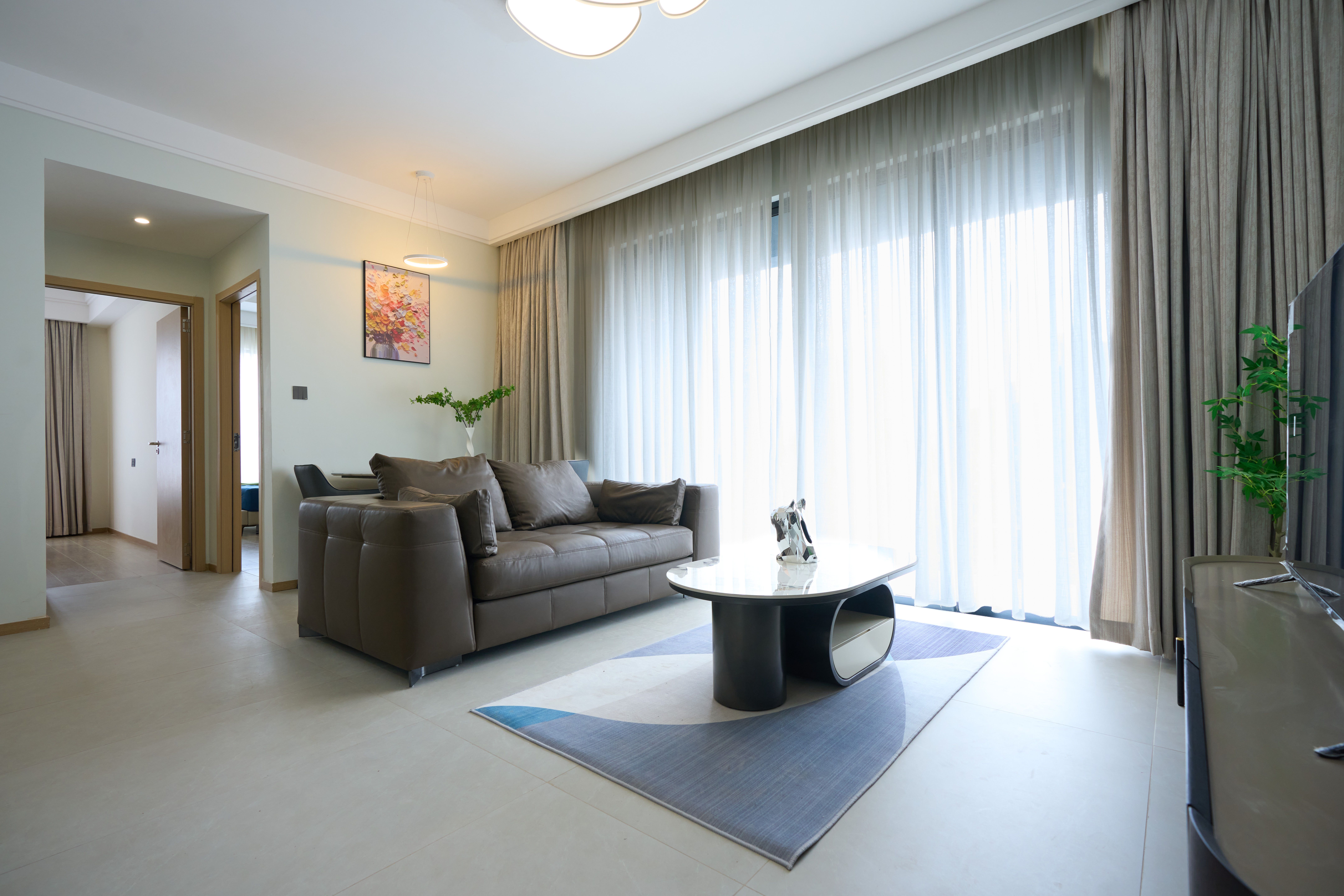 1 And 2 Bedroom Apartment