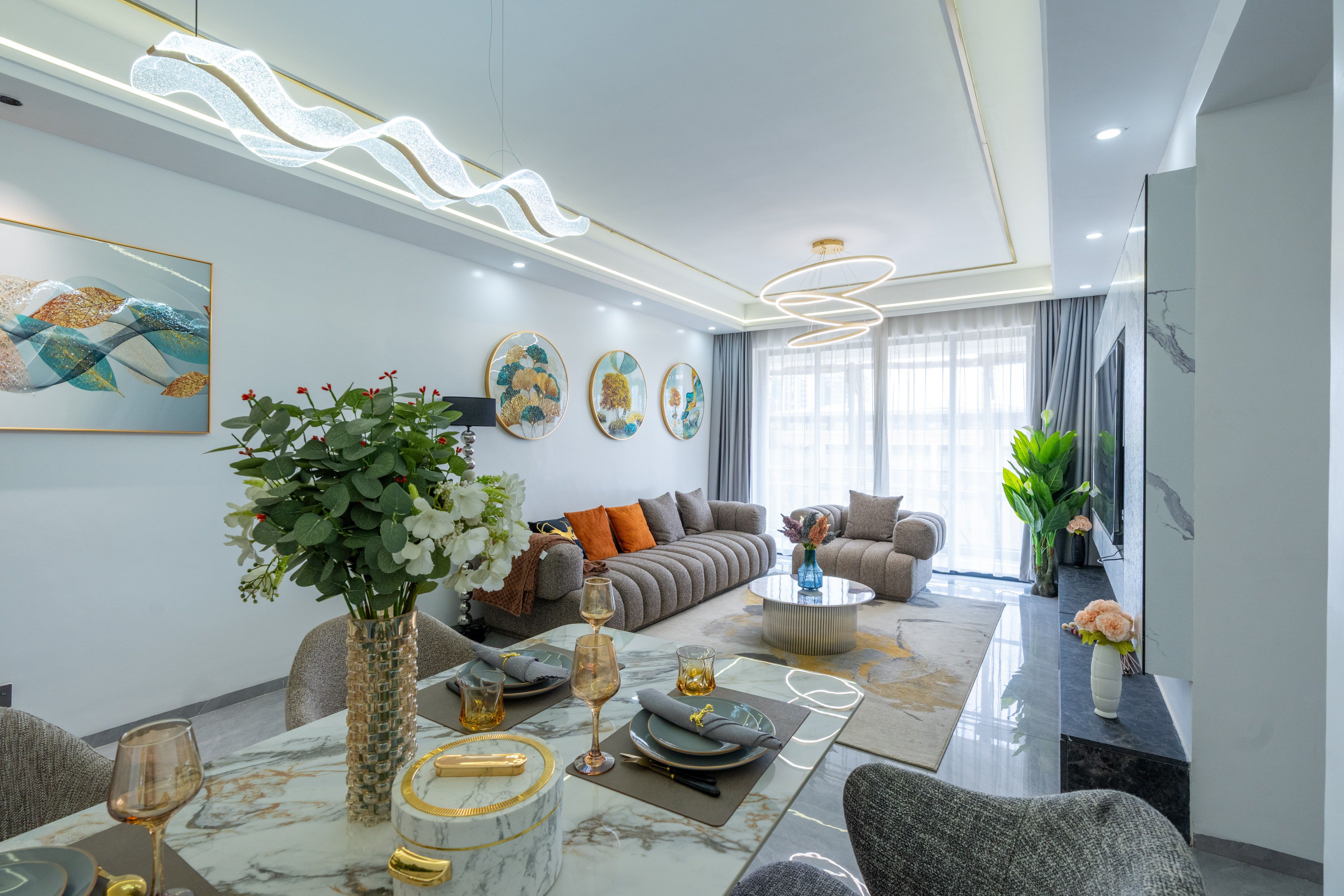  2, 3, 4 & 5 Bedroom Apartments