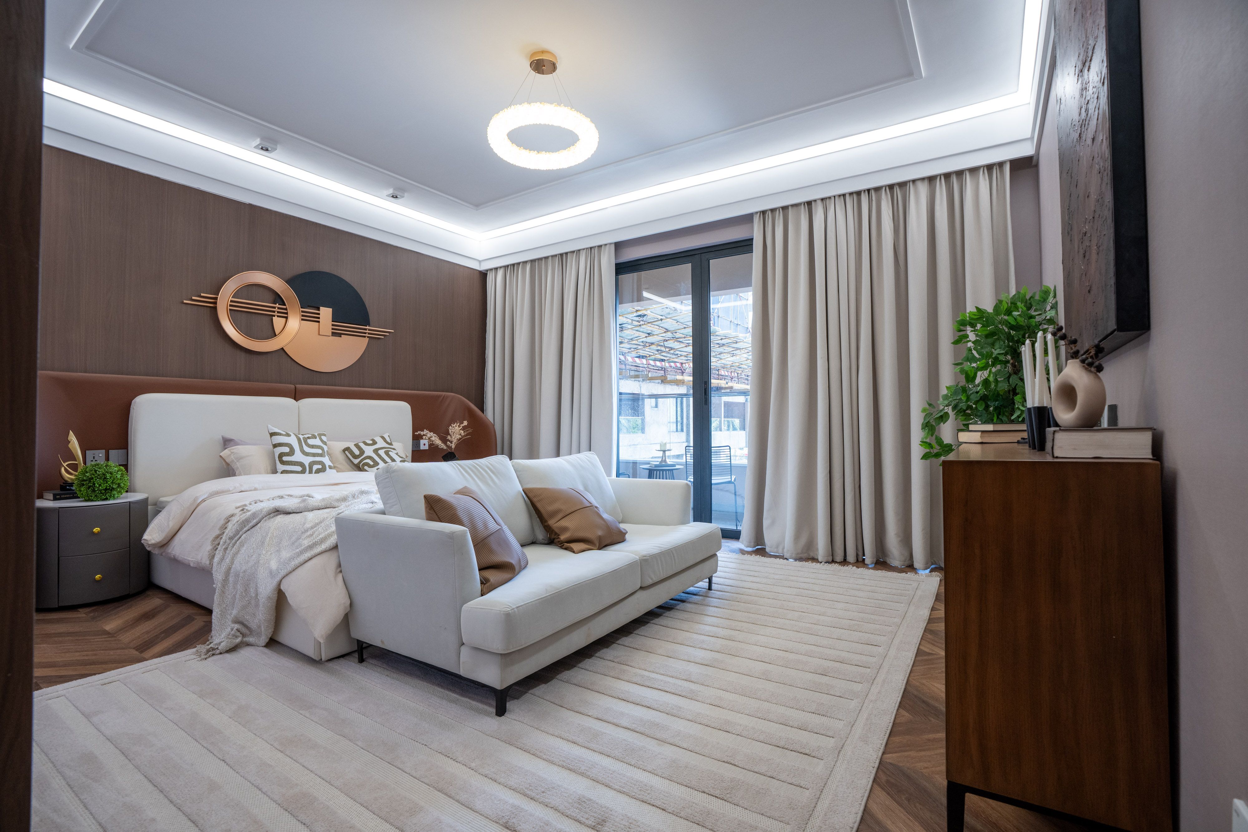 3, 4 & 5 Bedroom Apartments with DSQs