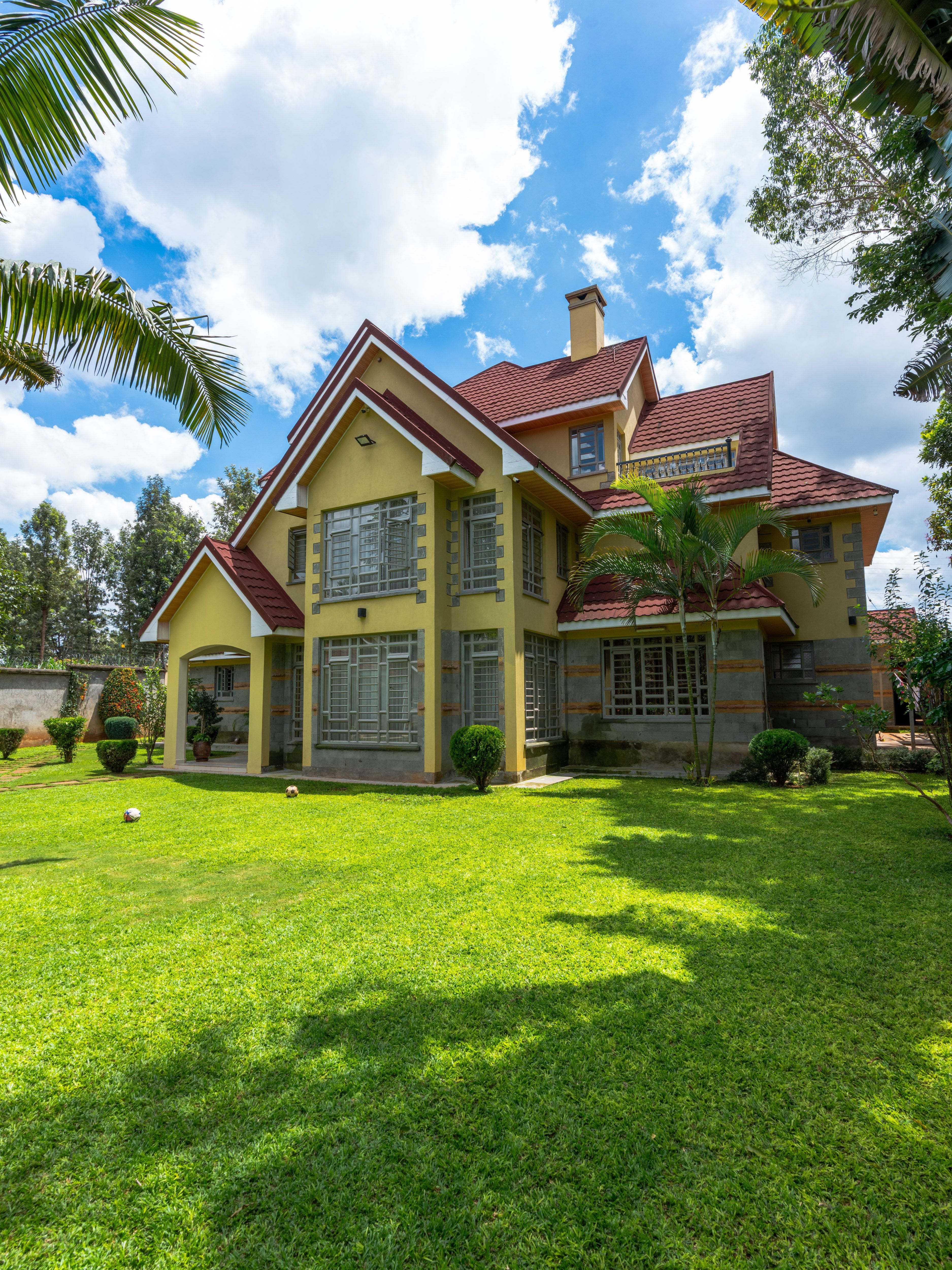 7-Bedroom Signature Residence + Detached Guest House