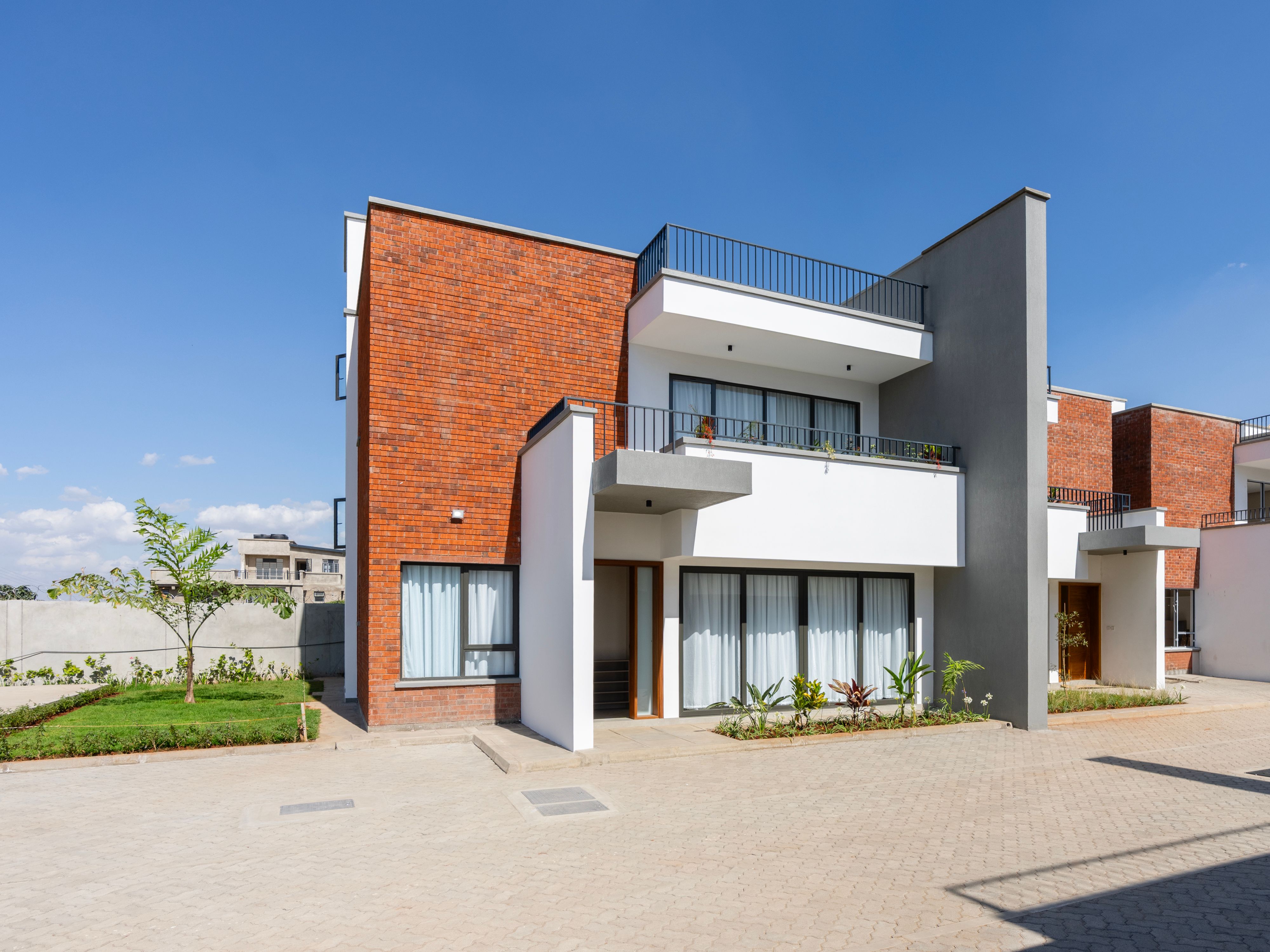 4 Bedroom Townhouses