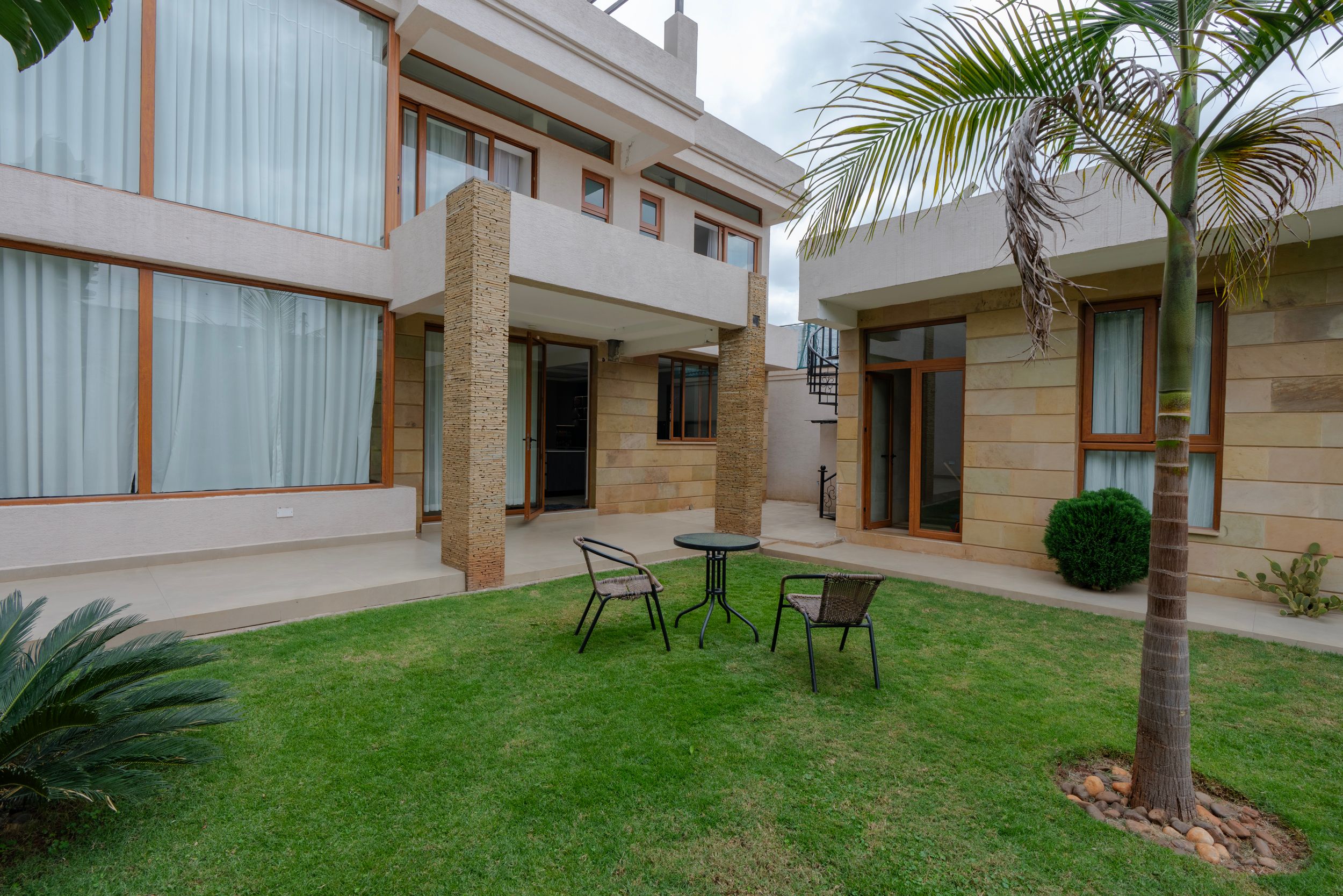 3 Bedroom All-Ensuite Smart Townhouse 