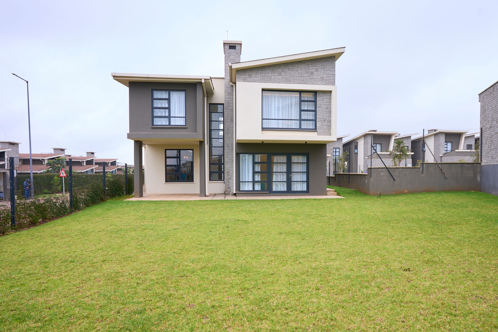 3 And 4 Bedroom Villas